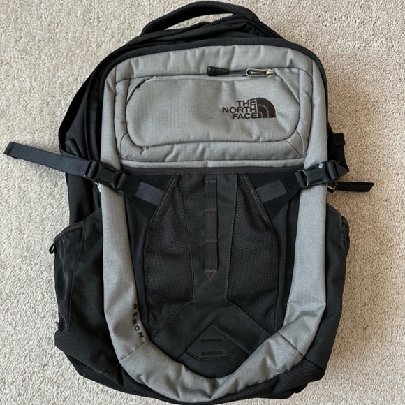 The northface recon backpack - Picture 1 of 5